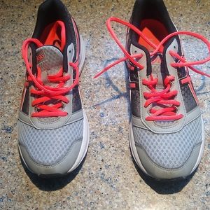 Womens Asics patriot 8 running shoes